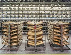 在这家纱线厂,可以看到美国纺织业的现状